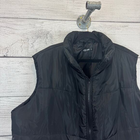 Shein Curve Plus Size Black Puffer Sleeveless Zip Up Vest Size 6X-24/26 - Picture 2 of 6